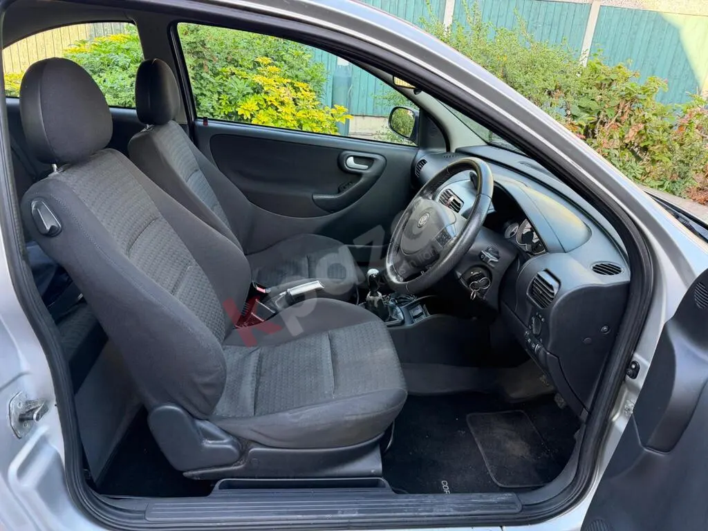 2006 Model Gümüş Renk Temiz Bakılmış Vauxhall Corsa Hatchback — küçük resim 15
