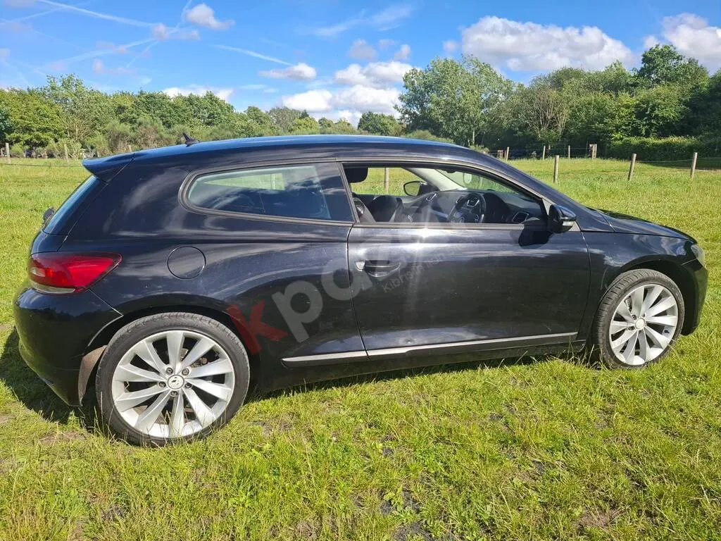 2010 Volkswagen Scirocco 1.4 TSI Euro 5 3dr — küçük resim 4